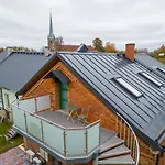 Apteegimaja Rongu