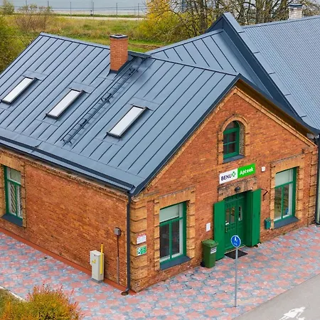 Apartment Apteegimaja Rongu