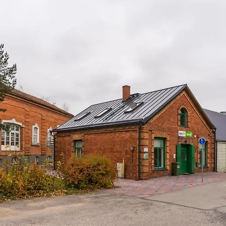 Apteegimaja דירה Rongu