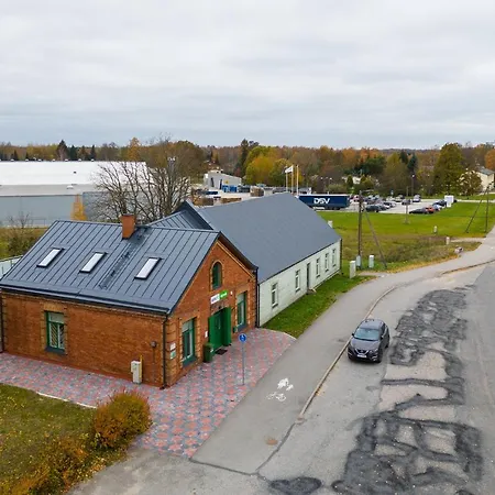 Apteegimaja דירה