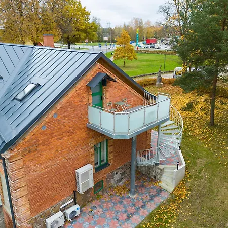 Apteegimaja Apartment Rongu