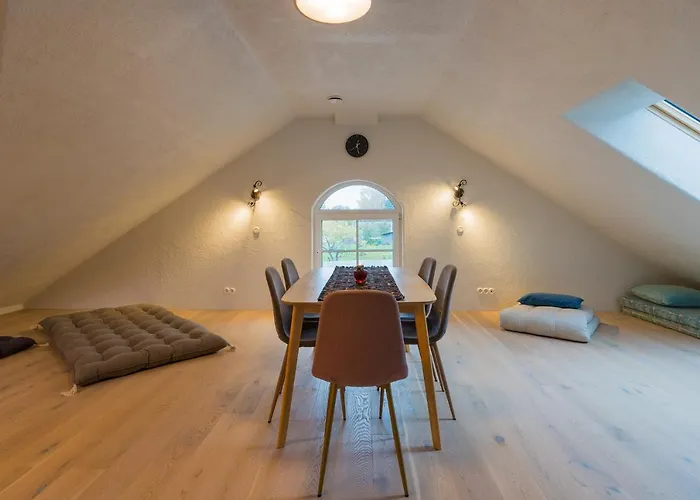 Apteegimaja דירה