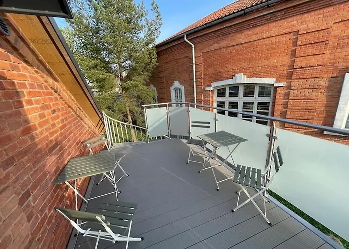 Apteegimaja דירה *